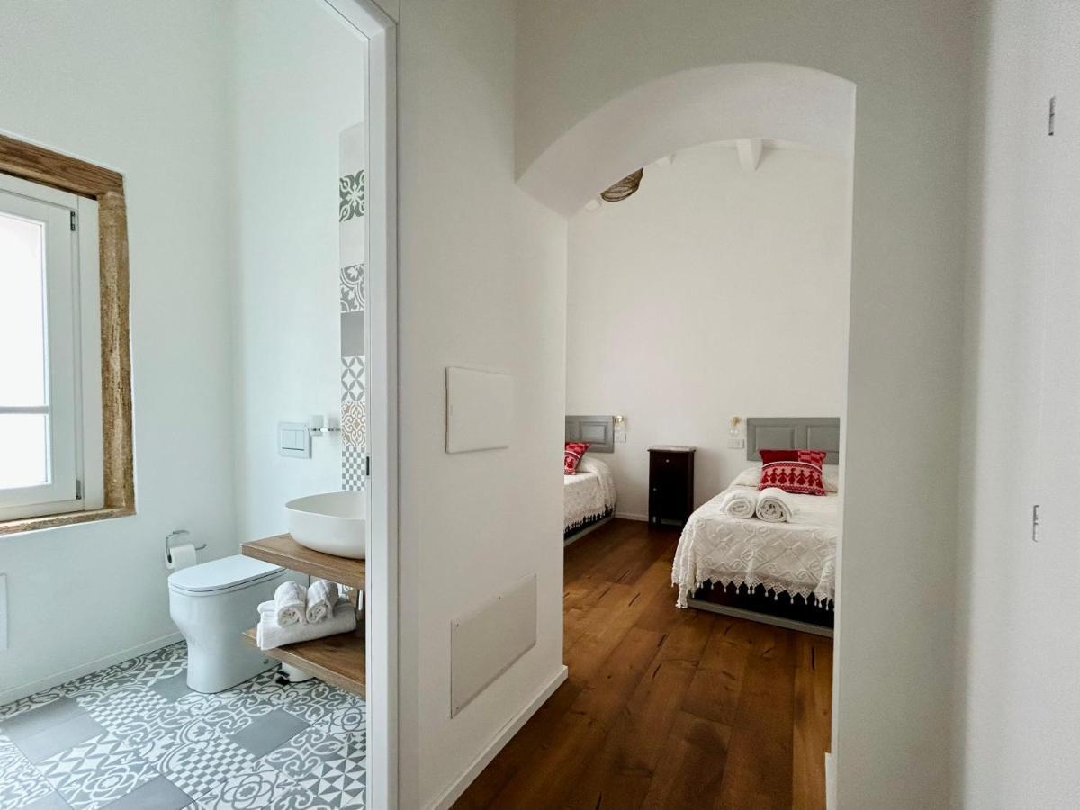 Palazzo Ma.Ri.Lu. Hotel Cabras Ngoại thất bức ảnh